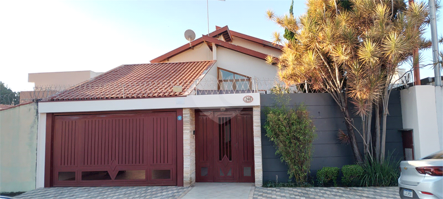 Foto REO613088