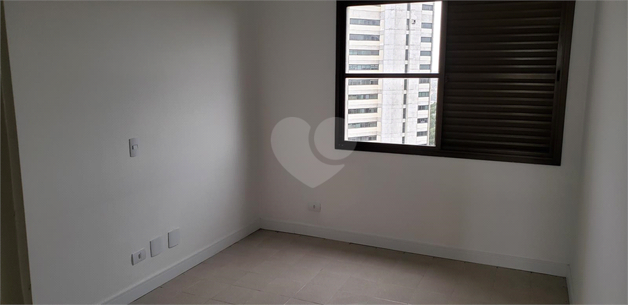 Foto REO614050