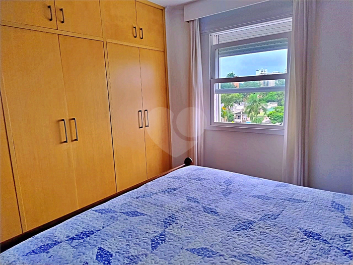 Foto REO614143
