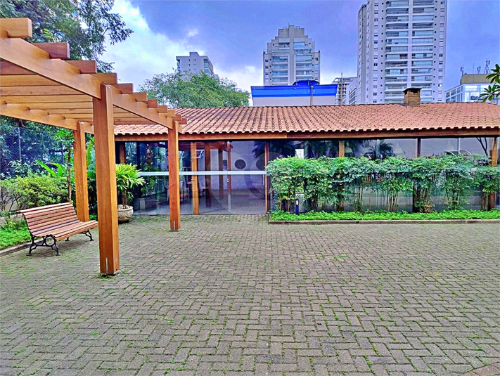 Foto REO614143