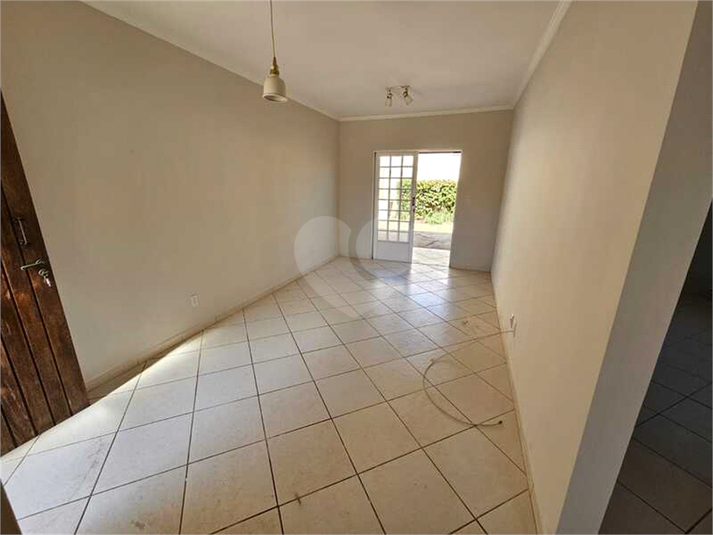 Foto REO614361