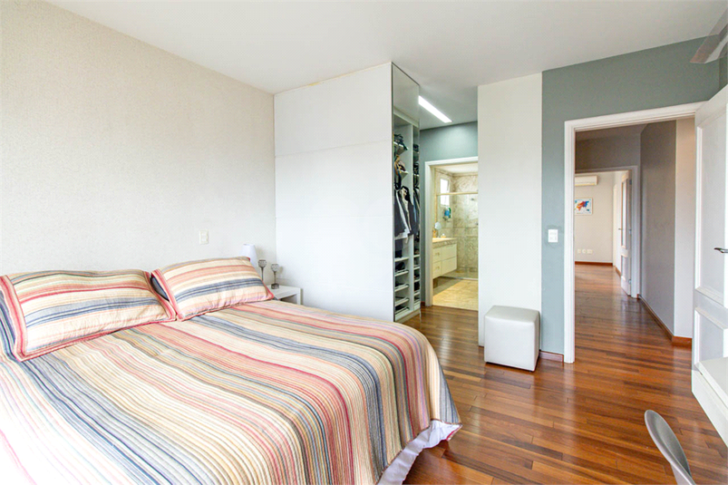 Foto REO615450