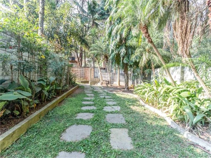 Venda Casa São Paulo Jardim América REO616292 11