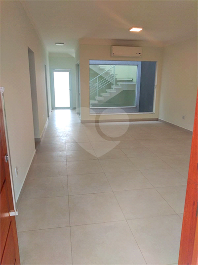 Foto REO616298