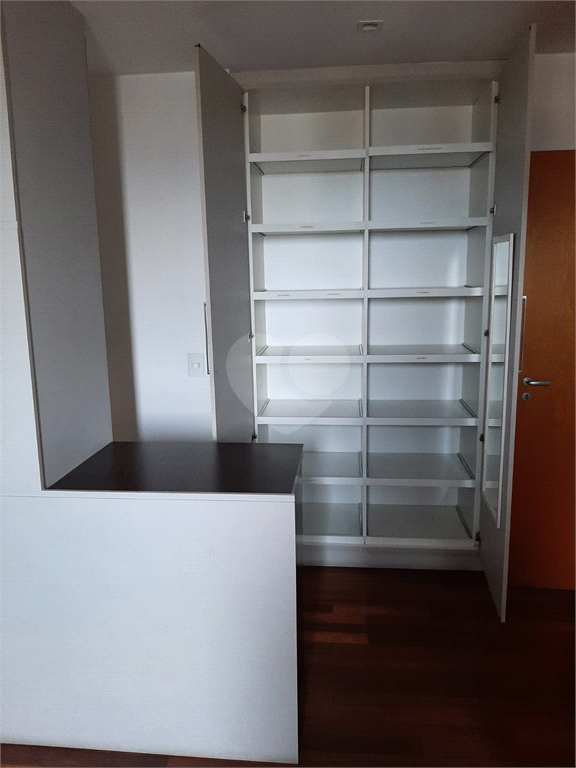 Venda Apartamento São Paulo Centro REO616448 23