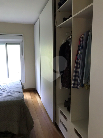 Foto REO617077