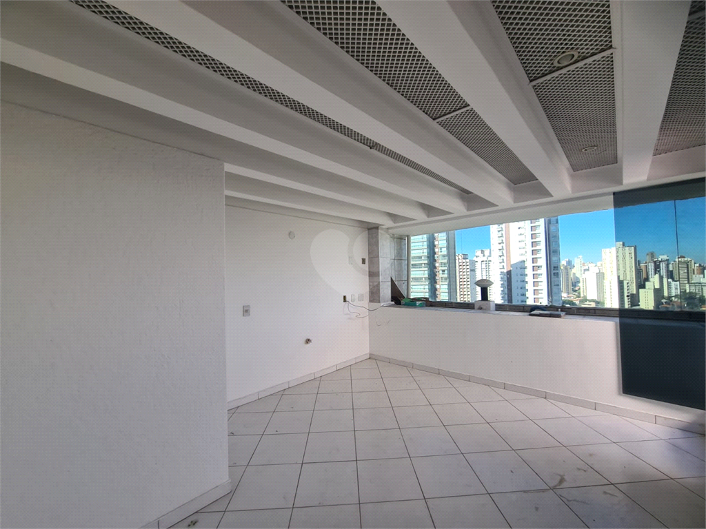 Venda Triplex São Paulo Paraíso REO617158 4