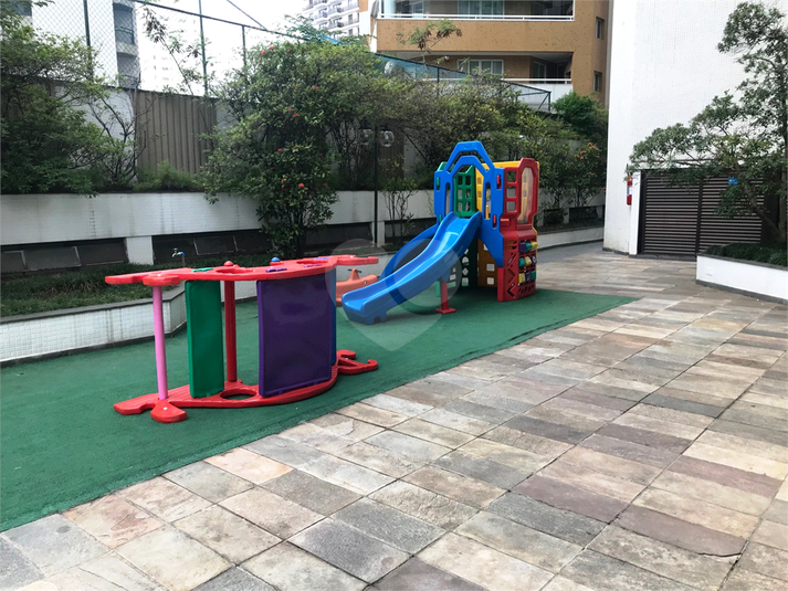 Venda Apartamento São Paulo Santana REO617893 4