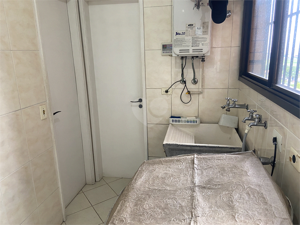 Venda Apartamento São Paulo Santana REO619608 35