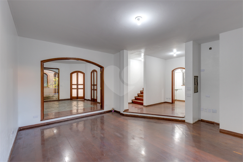 Foto REO620533