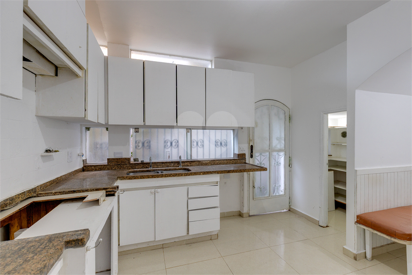Foto REO620533