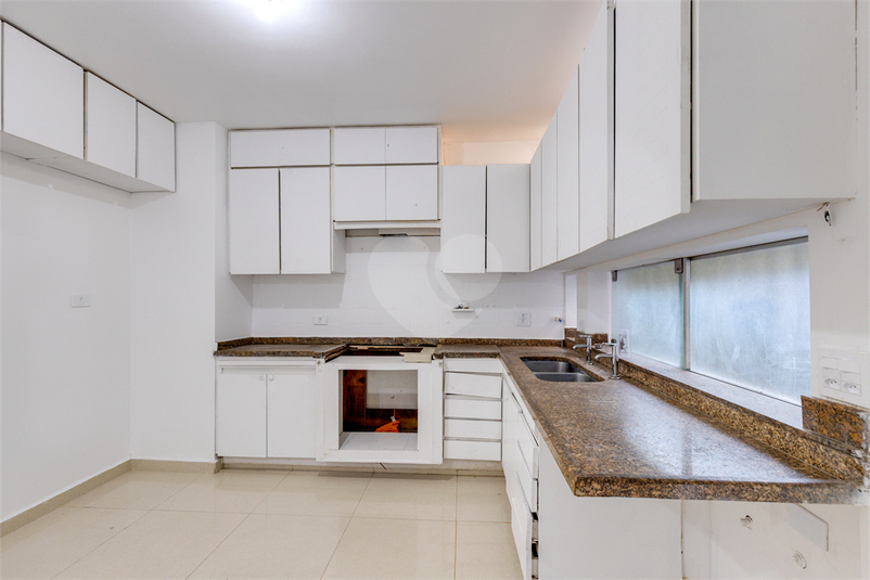 Foto REO620533