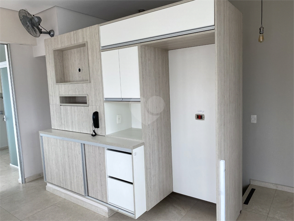 Venda Apartamento São Paulo Barra Funda REO620875 43