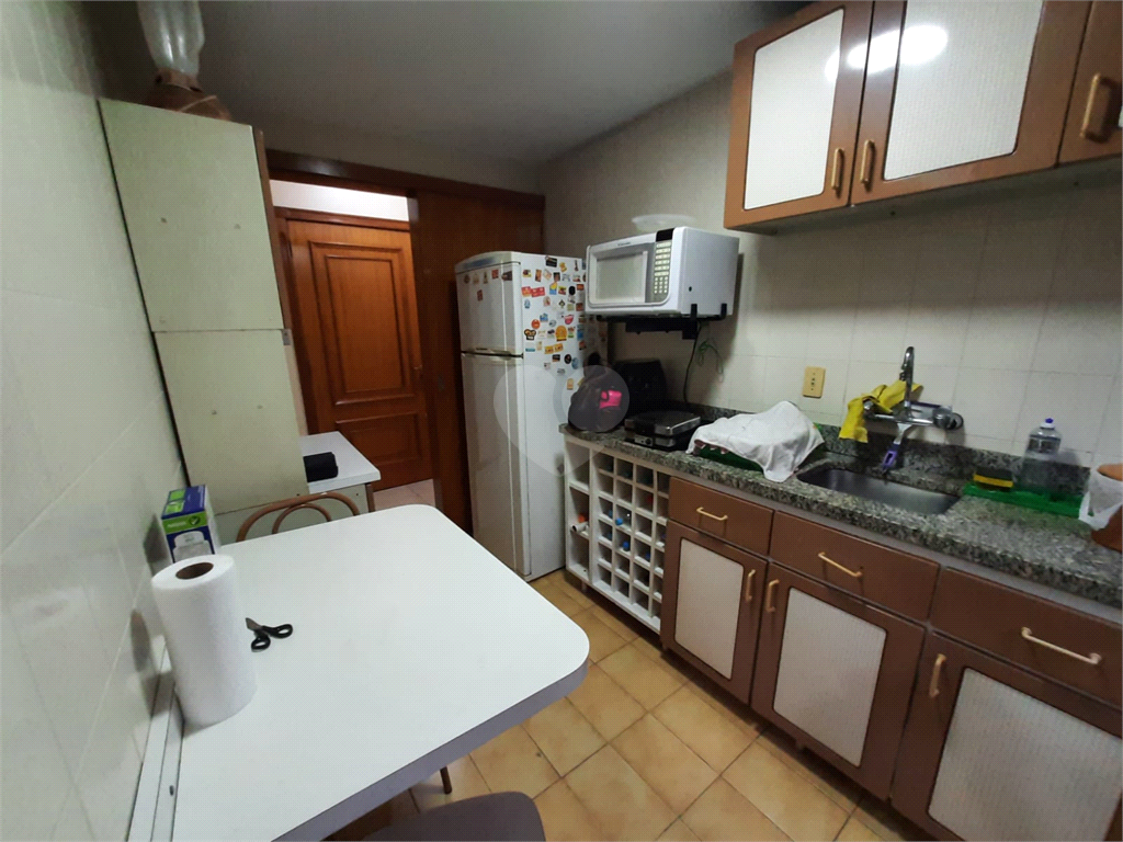 Venda Apartamento Porto Alegre Petrópolis REO622152 12