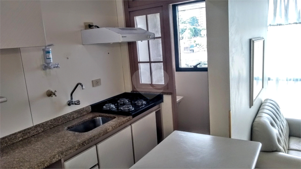 Venda Flat São Paulo Santana REO623305 5