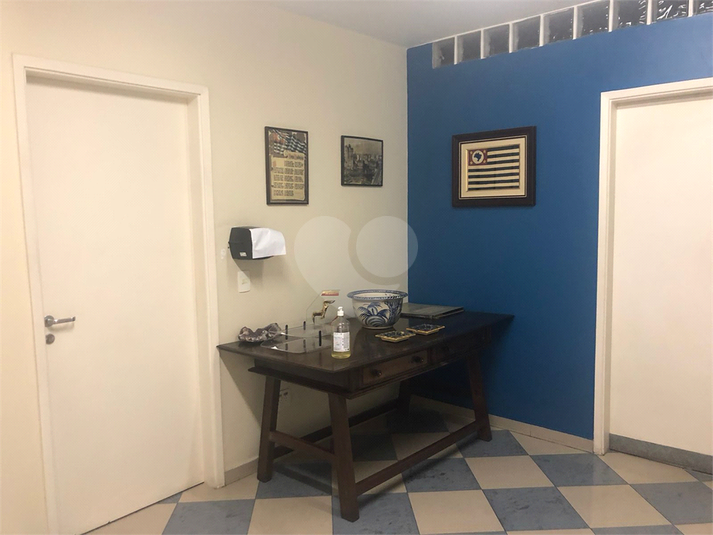 Venda Sobrado São Paulo Pacaembu REO623585 49