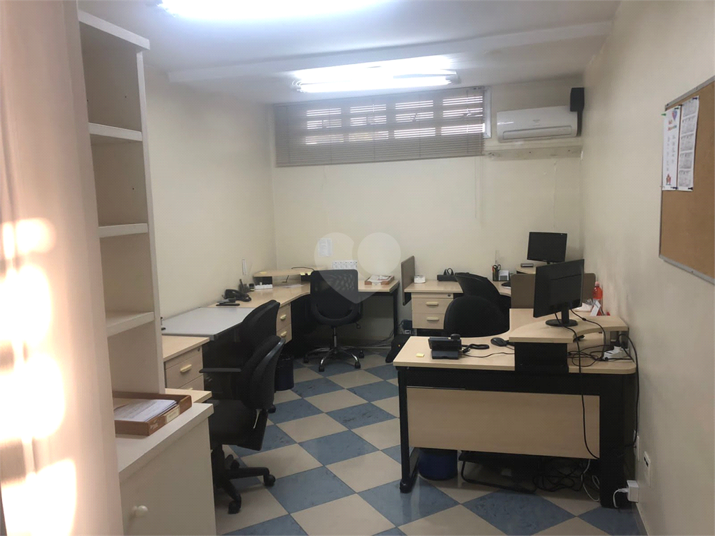 Venda Sobrado São Paulo Pacaembu REO623585 47