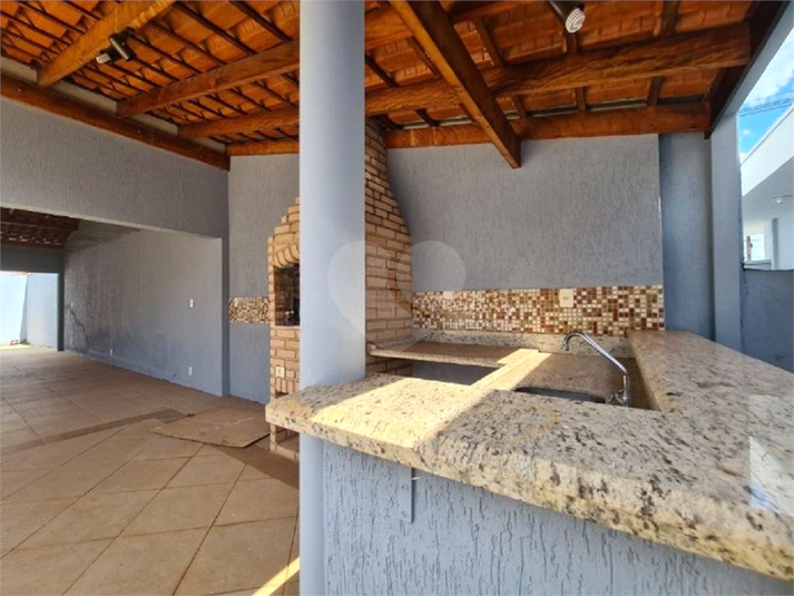 Foto REO624157