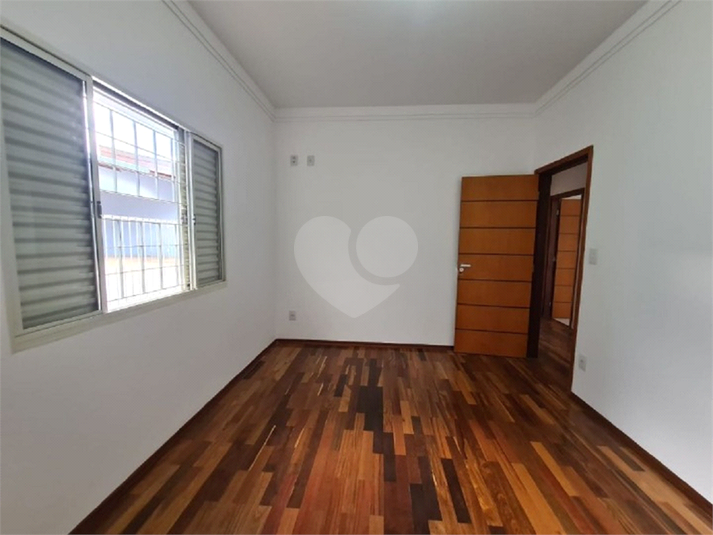 Foto REO624157