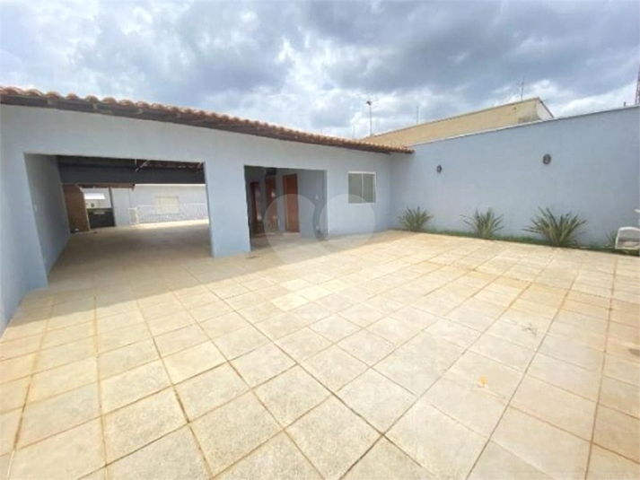 Foto REO624157