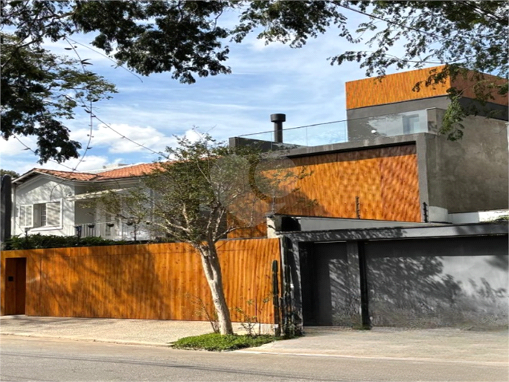 Foto REO624784
