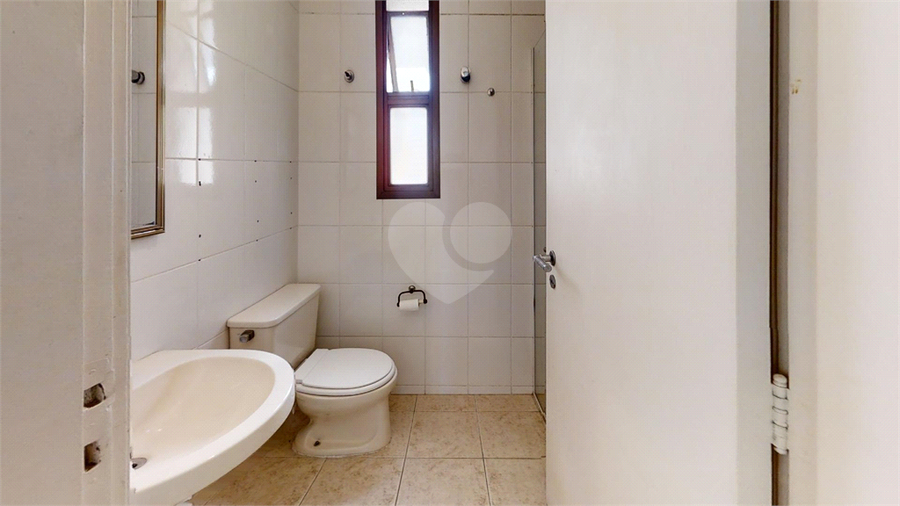 Foto REO626287