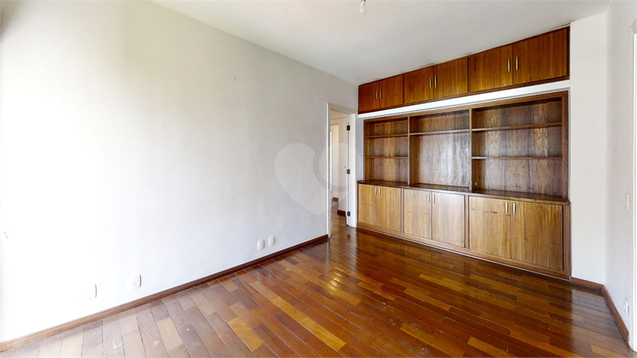 Foto REO626287