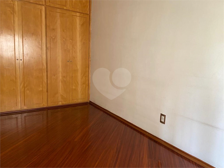 Foto REO629076
