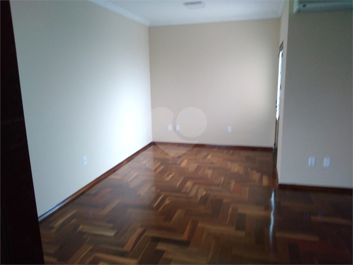 Foto REO629705