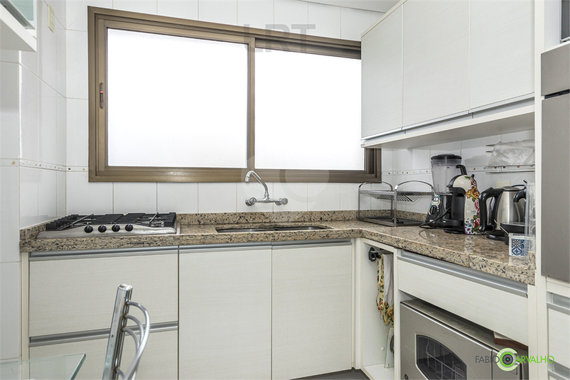 Venda Apartamento Porto Alegre Auxiliadora REO630505 22