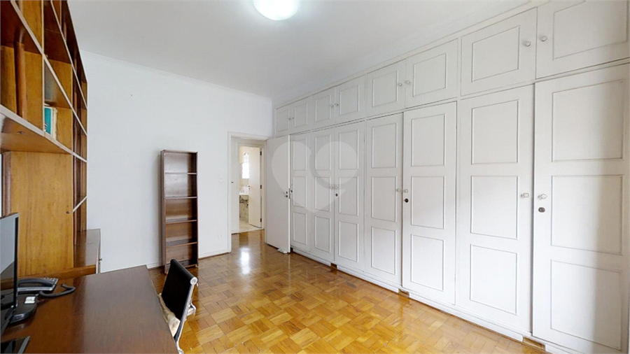 Foto REO63082