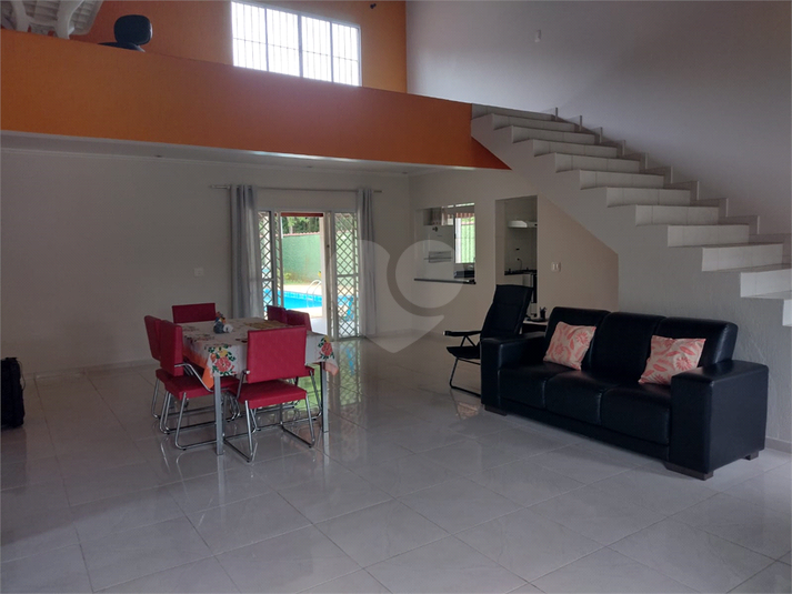Foto REO631043