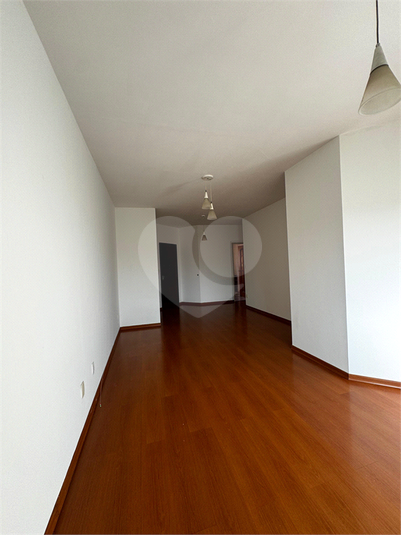 Foto REO631459