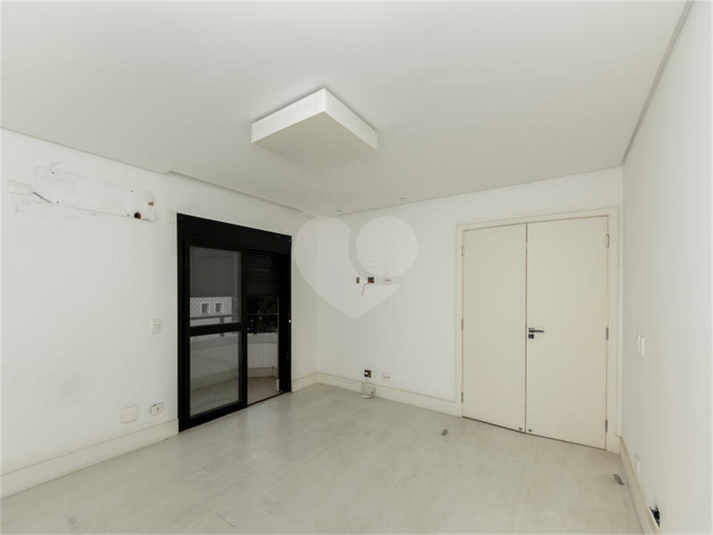 Foto REO631571