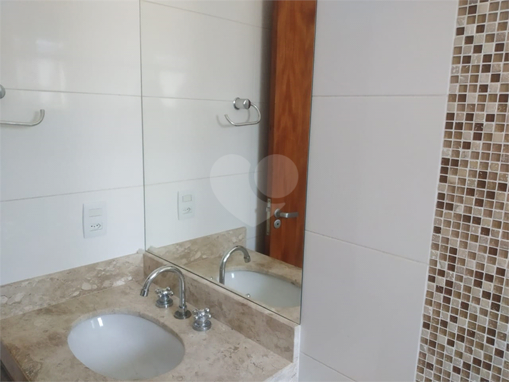 Foto REO631680