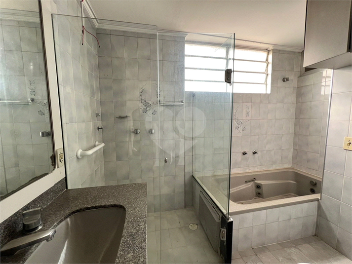 Foto REO632141