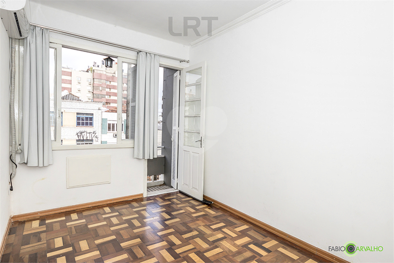 Venda Apartamento Porto Alegre Menino Deus REO632921 17