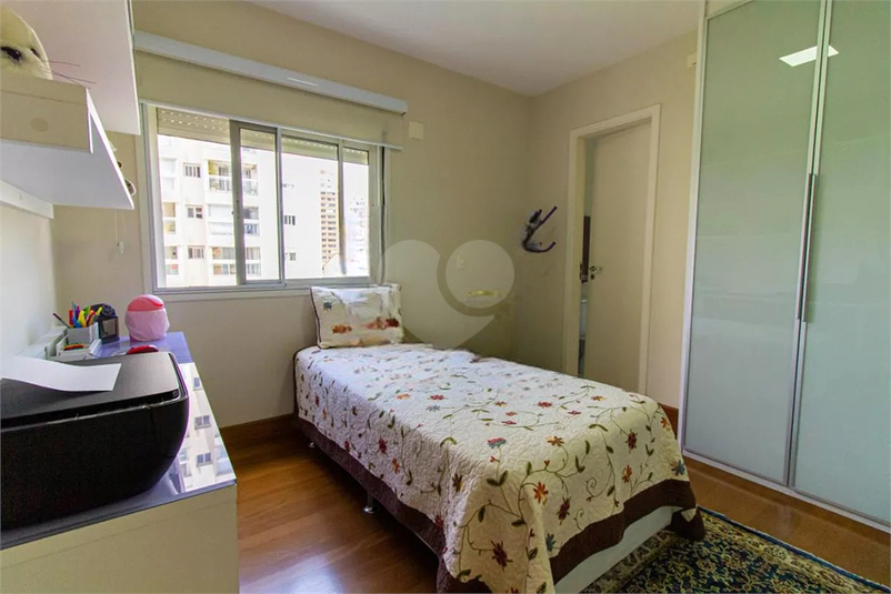 Foto REO633081