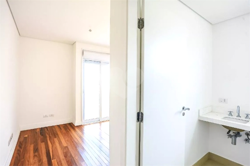 Venda Condomínio São Paulo Vila Morumbi REO633473 27