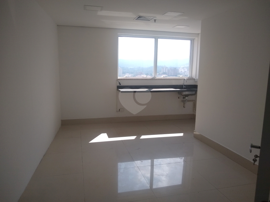 Venda Salas São Paulo Água Fria REO634070 3