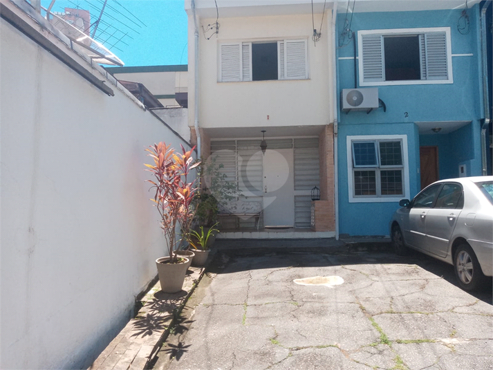 Venda Casa de vila São Paulo Alto De Pinheiros REO637143 2