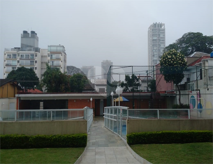 Foto REO637463
