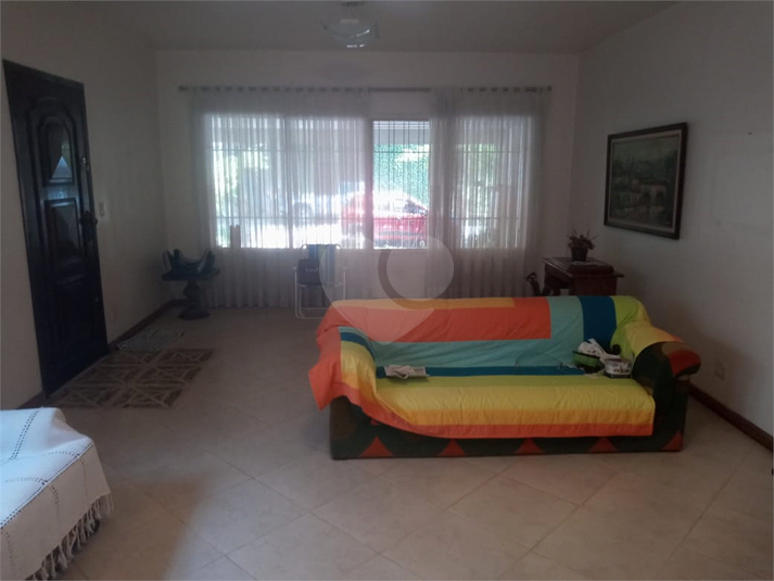 Foto REO638972