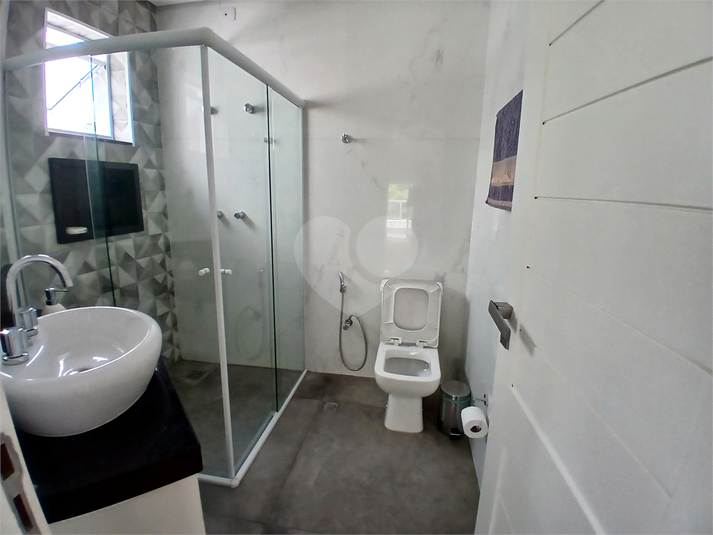 banheiro da suíte 3 ou sala de estar