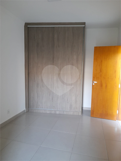 Foto REO639463