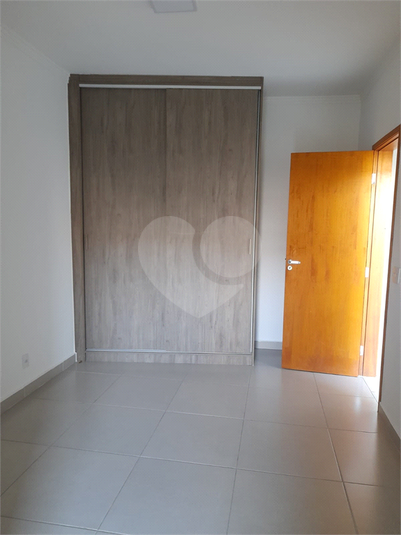 Foto REO639463