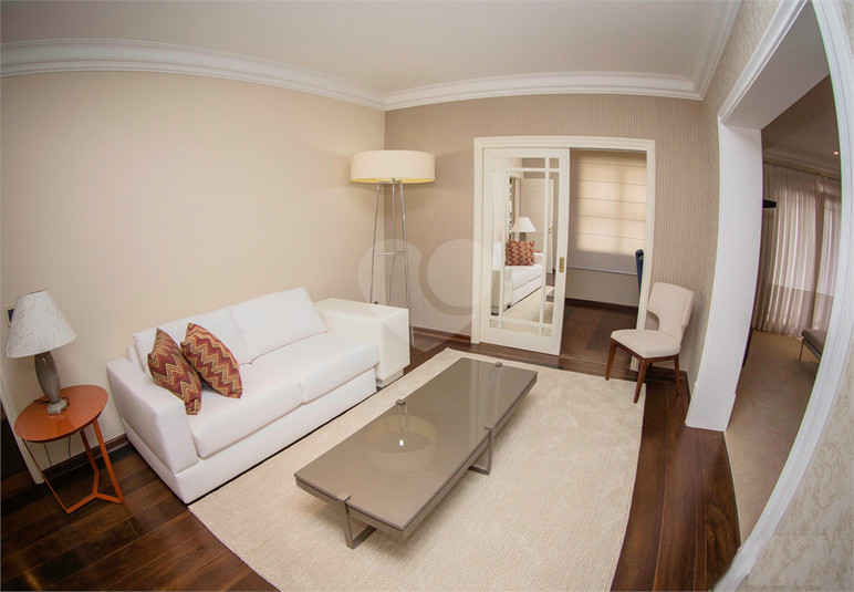 Foto REO639905