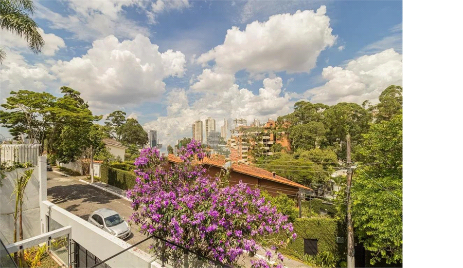 Foto REO64056