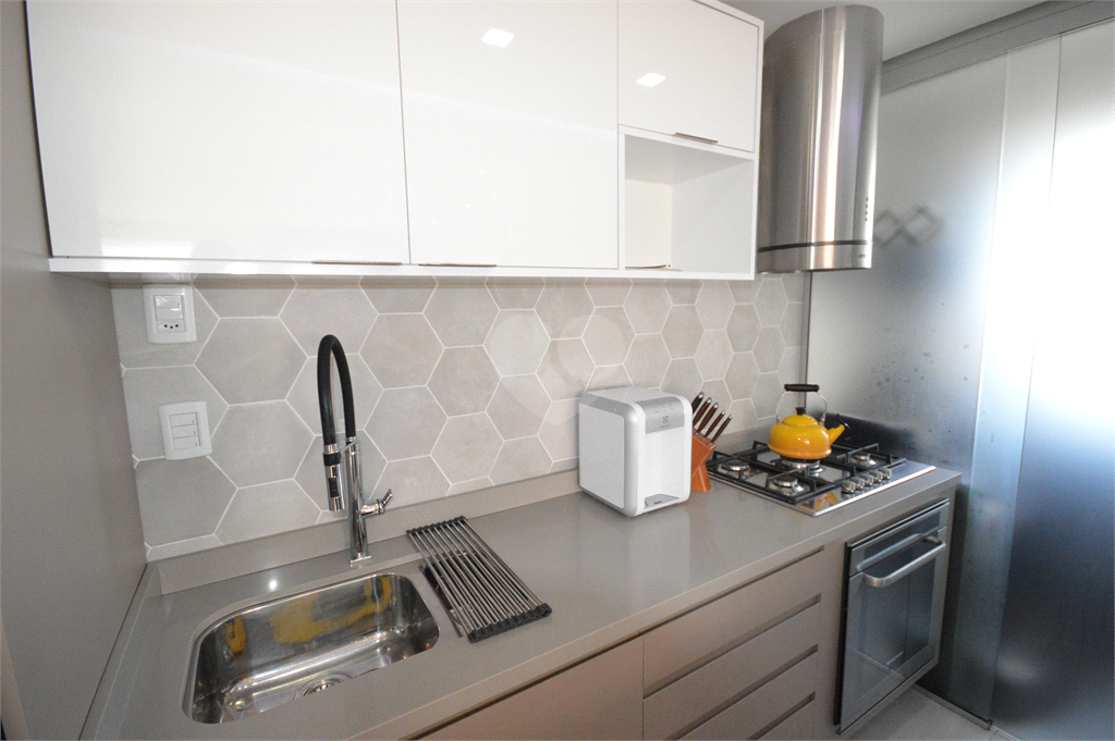 Venda Apartamento Canoas Centro REO640861 8