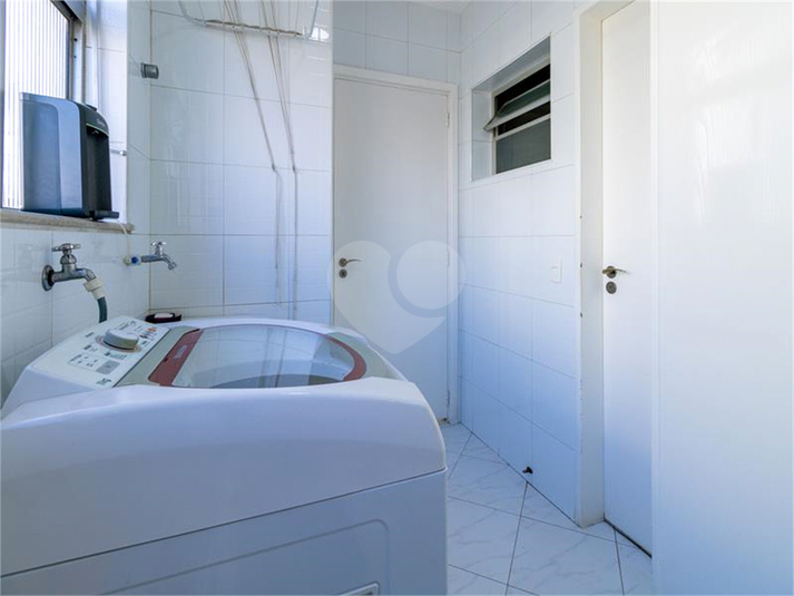 Foto REO640996